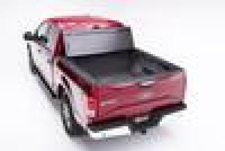 BAK 2021+ Ford F-150 Regular Super Cab &amp; Super Crew (4 portes) BAKFlip F1 Housse de caisse de 6,5 pieds