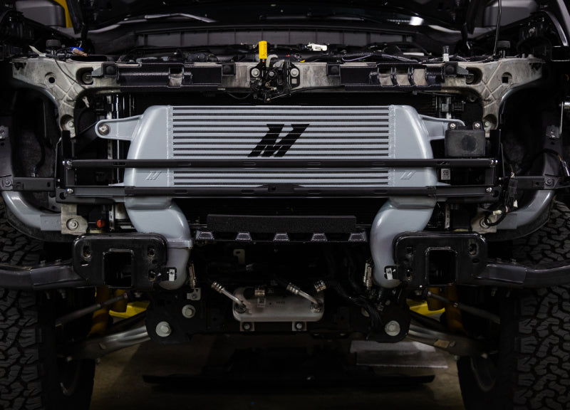 Kit de montage surélevé Mishimoto 21+ Ford Bronco 2,7 L INT avec tuyaux BK et noyau BK