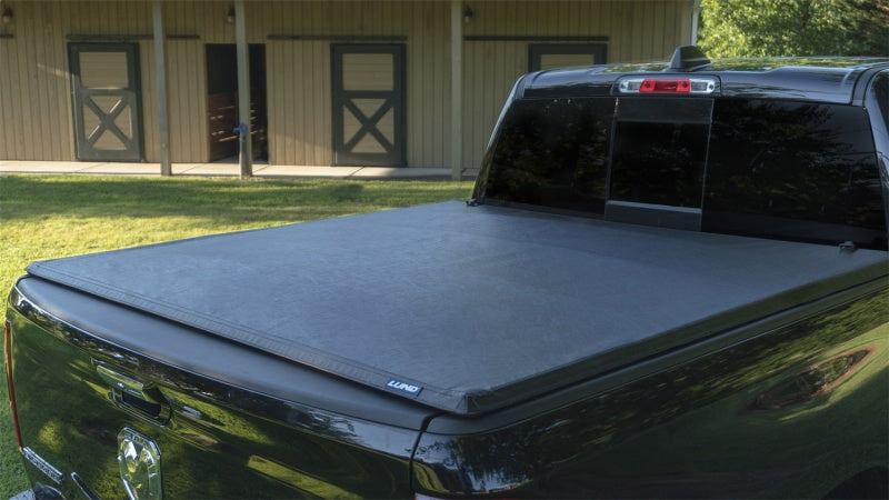 Lund 2022 Toyota Tundra 5.7ft Bed Genesis Tri-Fold Tonneau Vinyl - Black