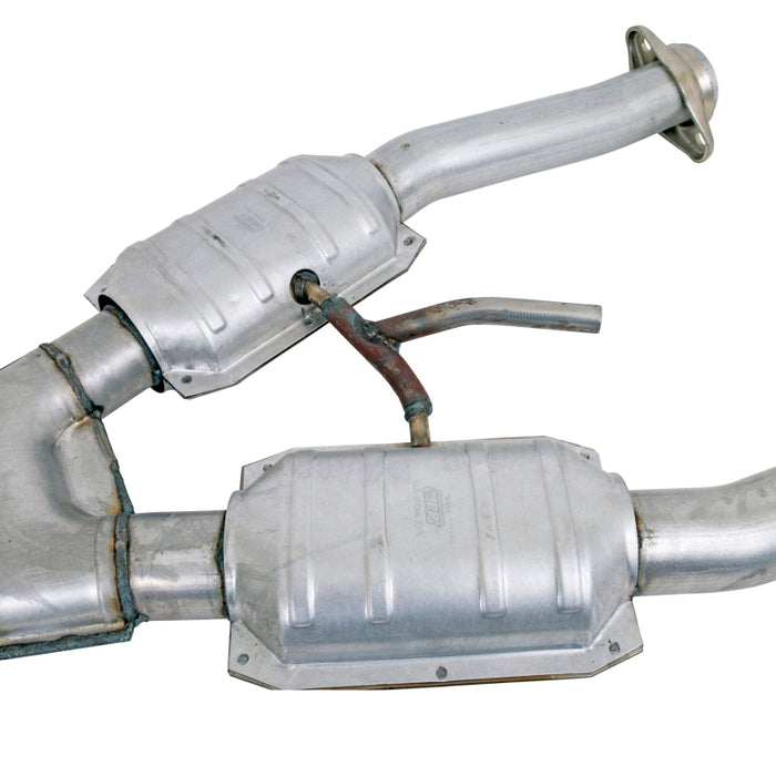 BBK 79-93 Mustang 5.0 Short Mid X Pipe avec convertisseurs catalytiques 2-1/2 pour collecteurs à tube long automatiques