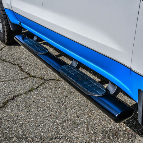 Marchepieds ovales Nerf PRO TRAXX 6 Westin 19-21 pour Chevrolet Silverado Crew Cab - Noir