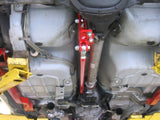 Bras de couple réglable monté sur la transmission GM F-Body UMI Performance 82-02