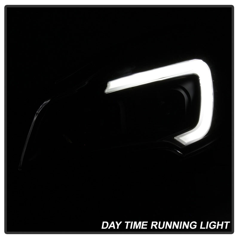 Phares halogènes à barre lumineuse à DEL xTune 13-16 pour Ford Escape - Noir (PRO-JH-FESCA13-LB-BK)