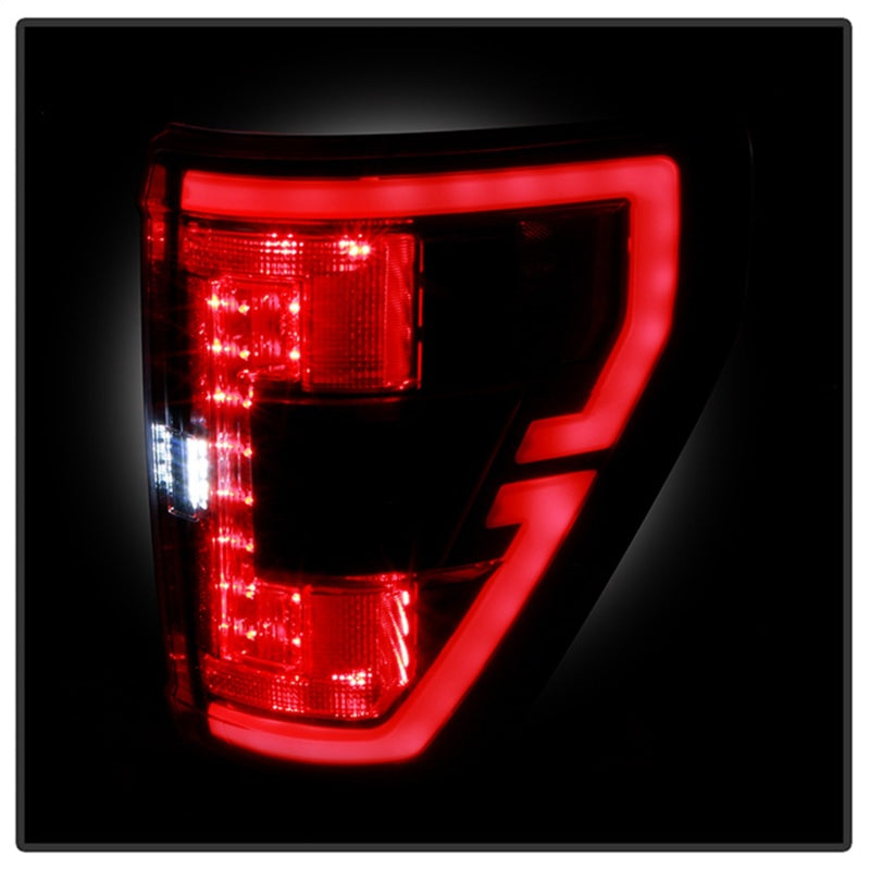 Spyder 21-23 Ford F150 (Factory Halogen) Light Bar LED Tail Lights - Black (ALT-YD-FF15021HAL-BK)
