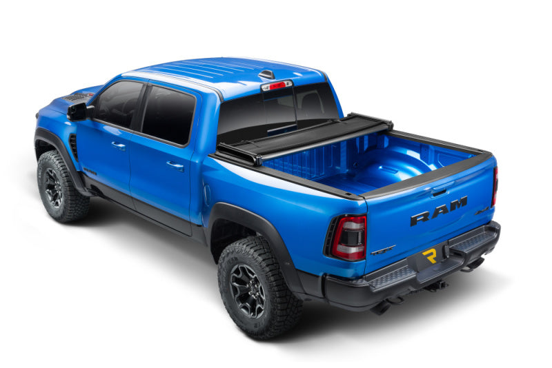 Extang 09-18 Dodge RamBox avec système de gestion de chargement (5 pieds 7 pouces) / 2019 Classic 1500 Trifecta e-Series