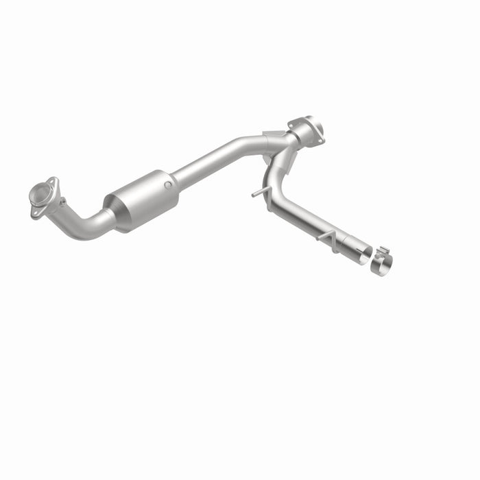 MagnaFlow Conv Direct Fit 05-06 Lincoln Navigator 5.4L w/ 3in Main Piping