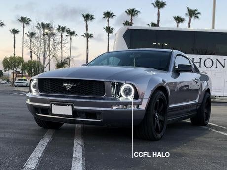 Phare projecteur Halo CCFL Raxiom 05-09 Ford Mustang GT V6 Axial Series - Boîtier noir (lentille Smkd)