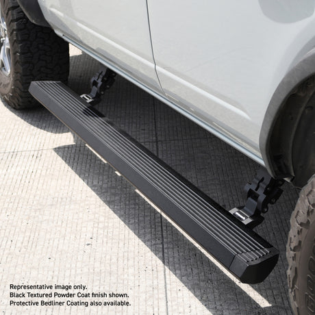 Kit de marchepieds électriques Go Rhino 18-23 Jeep Wrangler 4dr E-BOARD E1 - Revêtement de doublure de caisse
