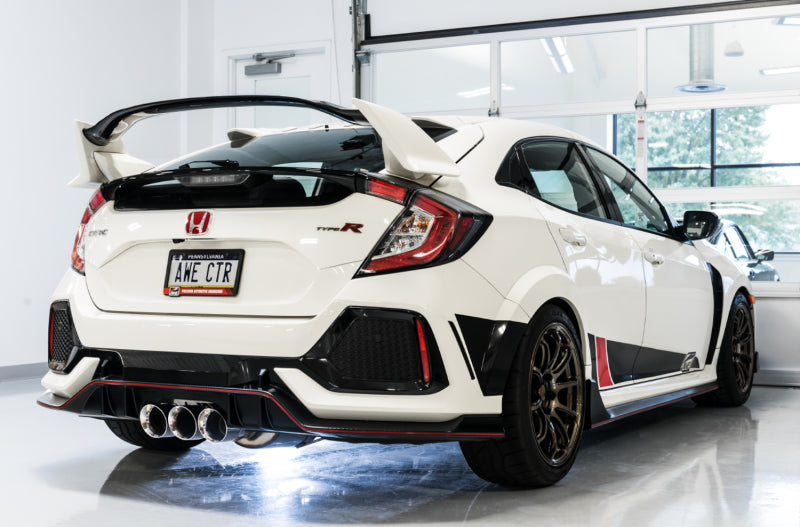 Échappement AWE Tuning 2017+ Honda Civic Type R Touring Edition avec tuyaux avant et intermédiaires - Embouts chromés argentés