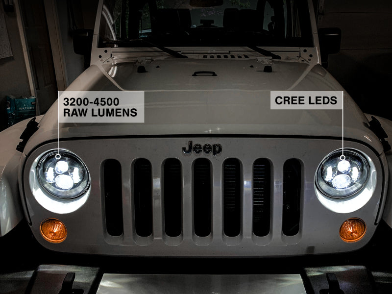 Phares à LED Daymaker de la série Axial Jeep Wrangler TJ/JK de Raxiom 97-18 - Boîtier noir (lentille transparente)