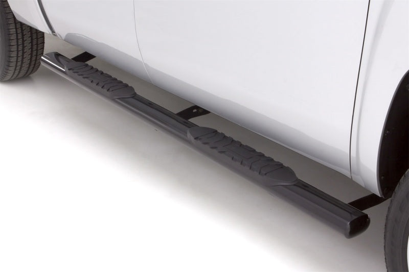 Barres de toit ovales droites en acier de 5 po pour Chevrolet Silverado 1500 Ext. Cab de 99 à 13 de Lund - Noir