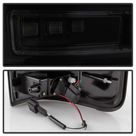 Feu arrière Spyder Ford F150 04-08 Styleside V2 - LED - Fumée noire ALT-YD-FF15004V2-LBLED-BSM