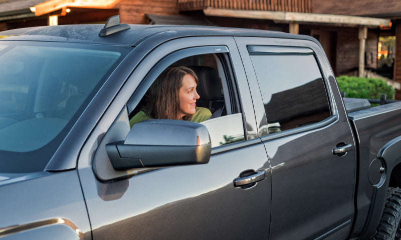 Déflecteurs de fenêtre Lund 15-17 Chevy Silverado 2500 Ext. Cab Ventvisor Elite - Fumé (4 pièces)