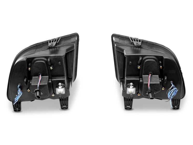 Phares avant à DEL halogènes Raxiom 05-09 Ford Mustang avec projecteurs halogènes - Hsng noir (lentilles fumées excluant GT500)