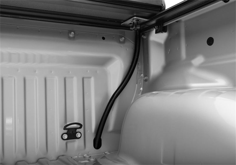 BAK 2022 Nissan Frontier 5 pieds de caisse BAKFlip MX4 finition mate