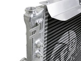 Radiateur à barres et plaques aFe BladeRunner GT Series avec tuyaux noirs 07-11 Jeep Wrangler (JK) V6 3,8 L