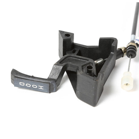 Câble de déverrouillage du capot Omix - Modèles Jeep J10/J20/SJ 81-91