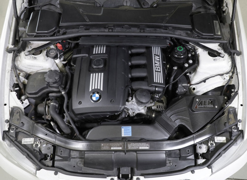 Prise d'air froid AEM 07-13 BMW 328i L6-3.0LF/I