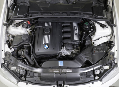 Prise d'air froid AEM 07-13 BMW 328i L6-3.0LF/I