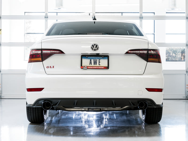 Échappement AWE Tuning 18-21 Volkswagen Jetta GLI Mk7 Track Edition - Embouts noirs diamantés (convient aux DP OEM)