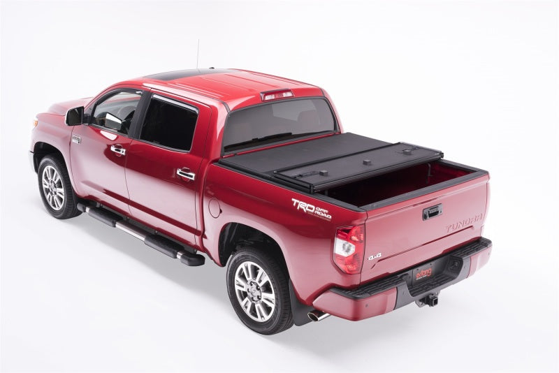 Extang 14-16 Toyota Tundra (6,5 pieds) (fonctionne sans système de rail) Solid Fold 2.0