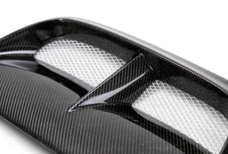Capot en fibre de carbone Seibon 04-05 Subaru WRX/STi CW - Compatible uniquement avec les capots OEM (pas les capots Seibon)