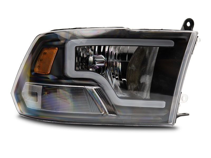 Phares à LED Raxiom 09-18 Dodge RAM 1500 - Boîtier noir (lentille transparente)