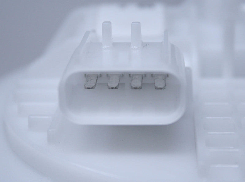 ASSEMBLAGE DE L'UNITÉ DE RÉSERVOIR Walbro