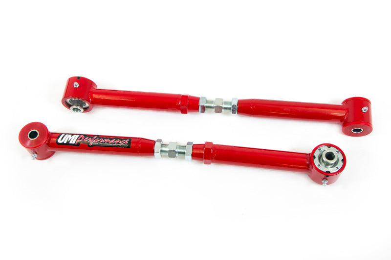 Bras de suspension réglables UMI Performance 05-14 Ford Mustang sur voiture - Joint poly/roto