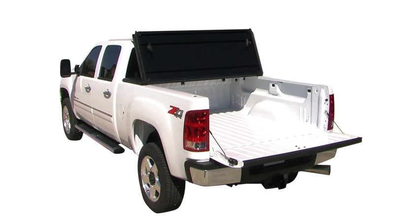 Tonno Pro 04-15 Nissan Titan 5,5 pieds (avec kit de chenilles utilitaires 42-498) Couvre-caisse rigide pliable