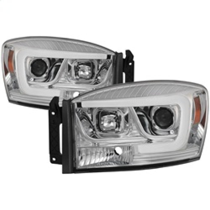 Phares de projecteur Spyder Dodge Ram 1500 06-08 V2 - Barre lumineuse DRL - Chrome (PRO-YD-DR06V2-LB-C)